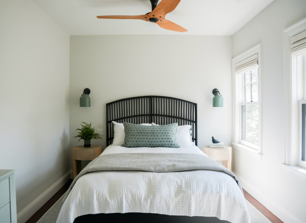 A space made for slow mornings and early nights.
 Clean lines, soft tones, and just enough detail to feel like home.
@universalfurn