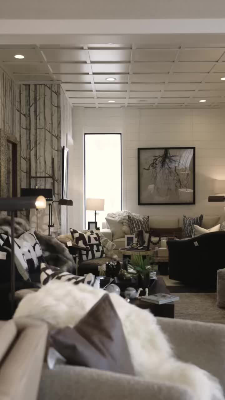 Two showrooms. Endless homes. 

And every one of them reflects the people
who live there. 

That’s our favorite part.