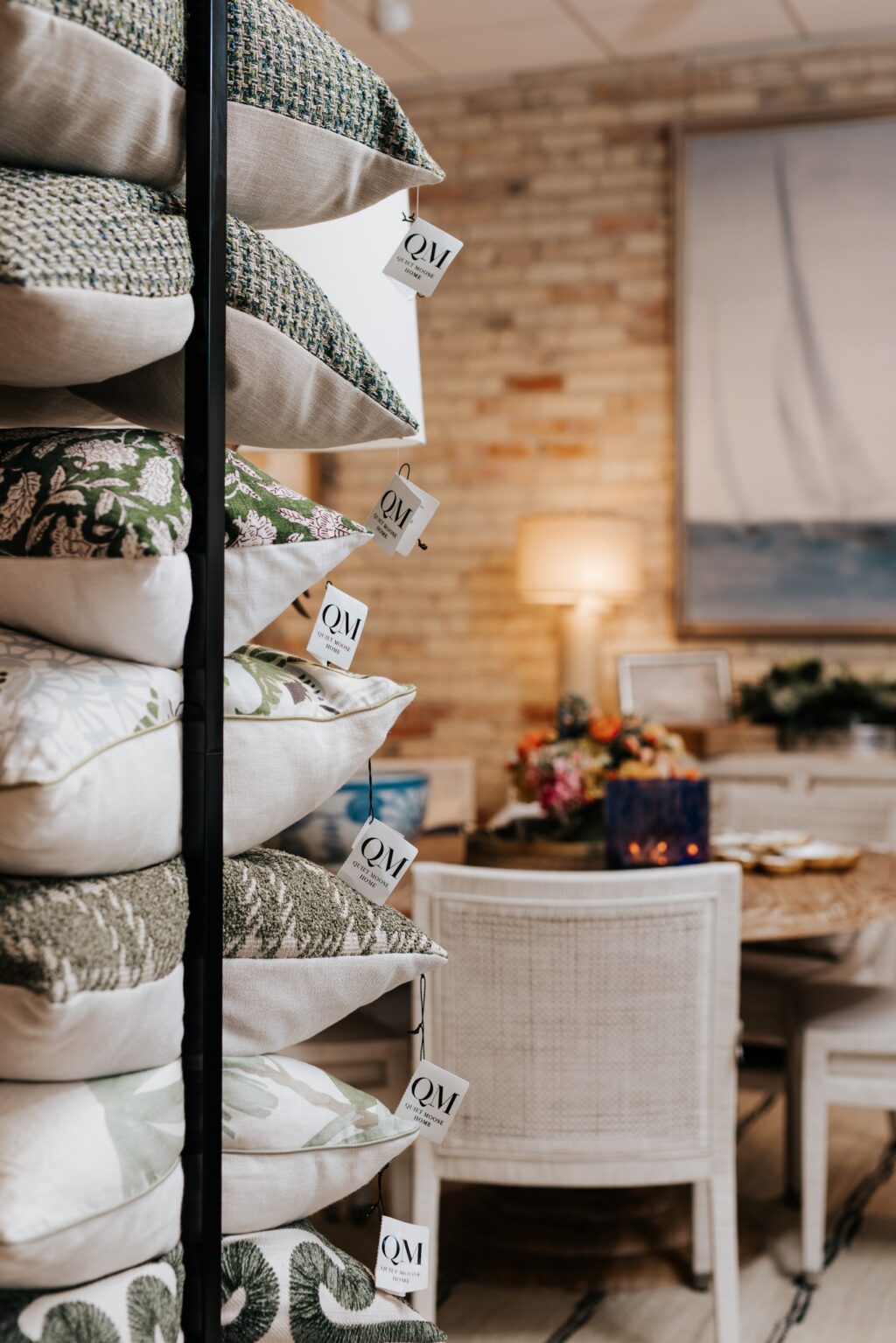 A simple pillow swap can completely change the way a room feels.

Add texture, bring in a new color, play with pattern, and suddenly your space feels refreshed without a full redesign.

Small detail. Big impact.