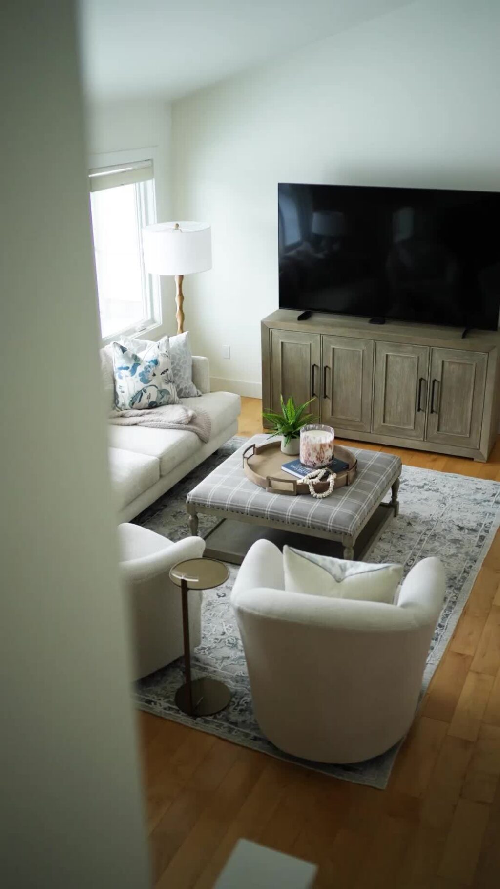 For that one room you keep meaning to
finish…
The chair you’ve been searching for.
The rug you haven’t found yet. 
The final pieces that will bring it all together. 
Stop in, explore the showroom, and let our team help you create a space you’ll love coming home to.

Sometimes finishing the room starts with simply walking through the door.